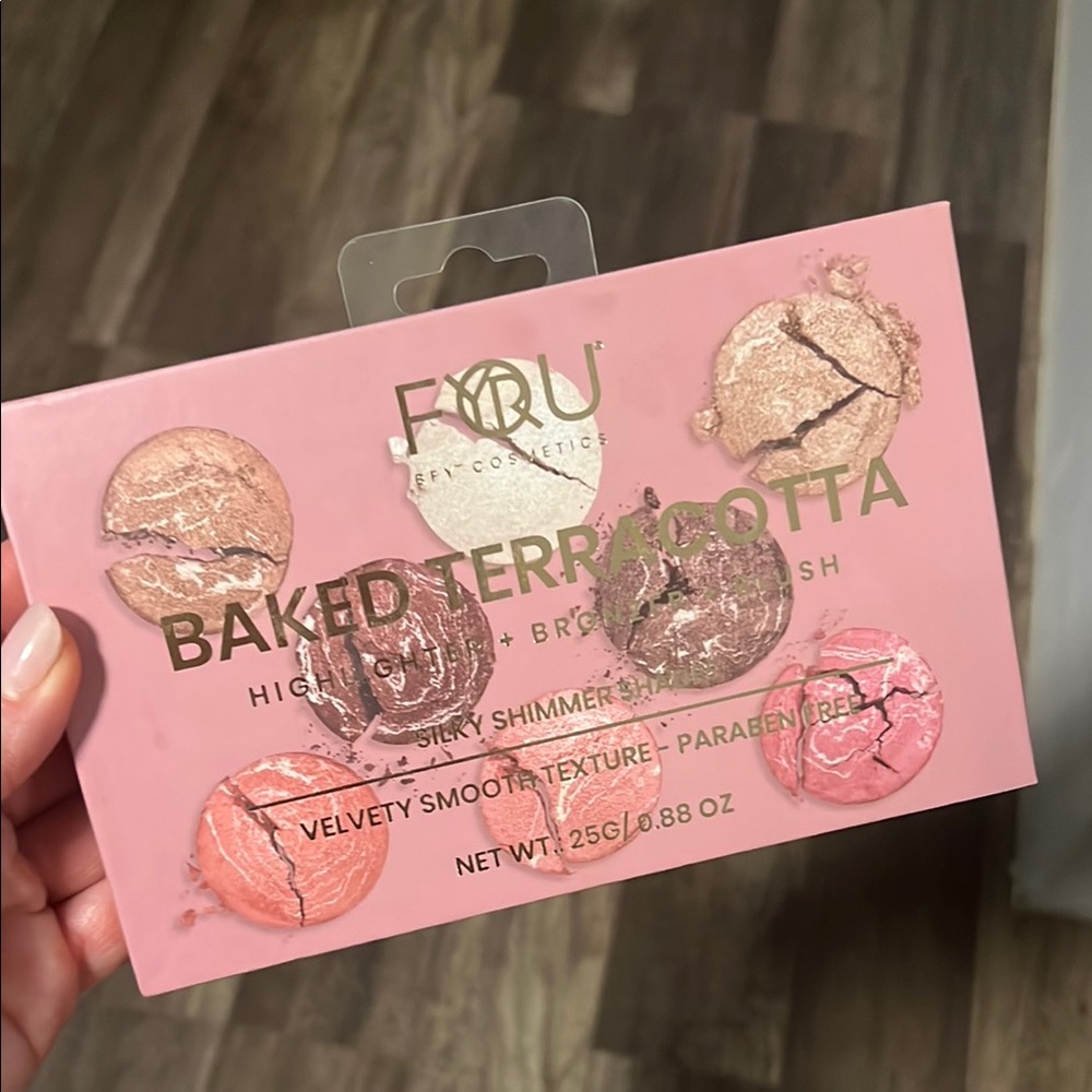 Pink and Gold Radiant Blush Palette